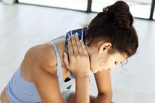Impacco al collo per alleviare i sintomi dell'osteocondrosi