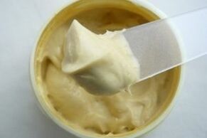 unguento fatto in casa per il trattamento dell'osteocondrosi